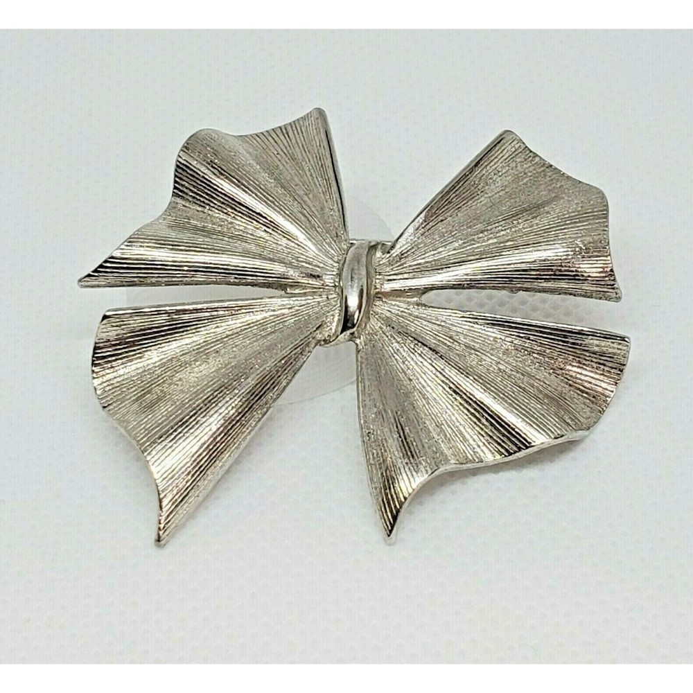 Vintage Silver Tone Bow Ribbon Brooch Textured MCM Classic Shiny Christmas